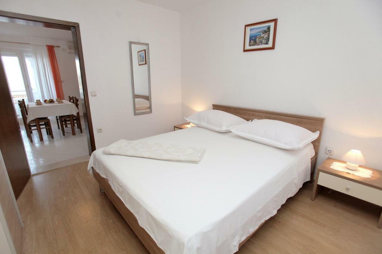 Apartments Maja - Sea View Трогир Экстерьер фото