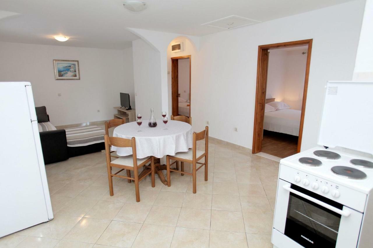Apartments Maja - Sea View Трогир Экстерьер фото